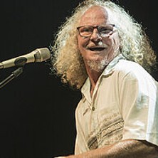 DANYEL WARO + 1&egrave;re partie: Toma Sidib&eacute;