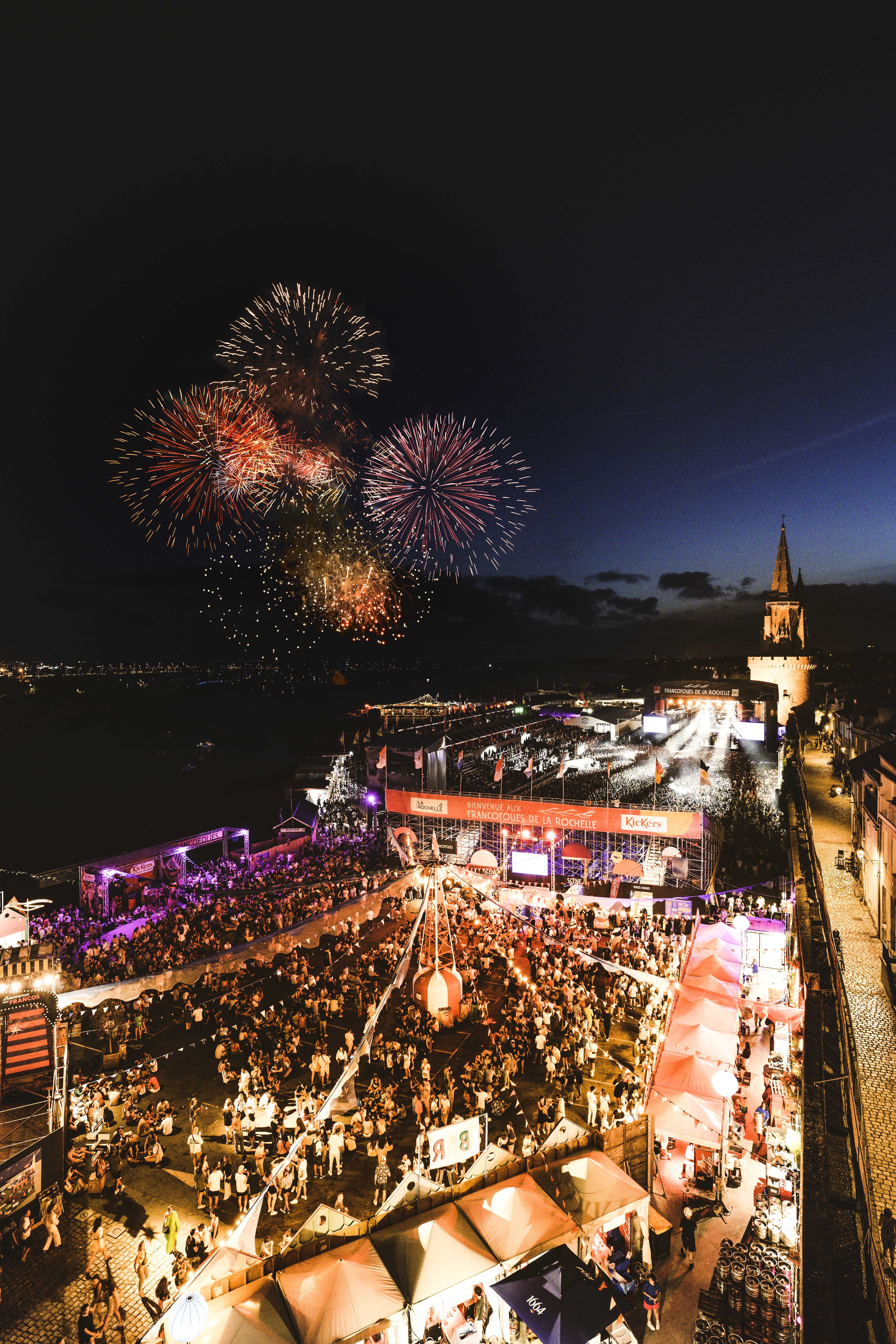 
&copy; Aurele Bossan